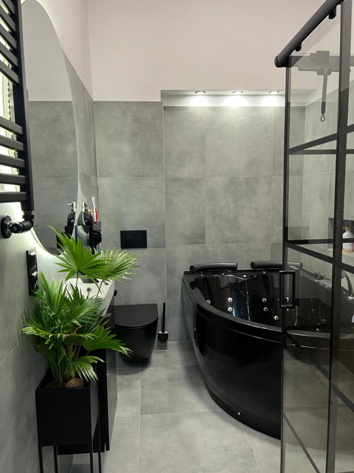 Loft W Centrum Z Jacuzzi Wrocław Kültér fotó