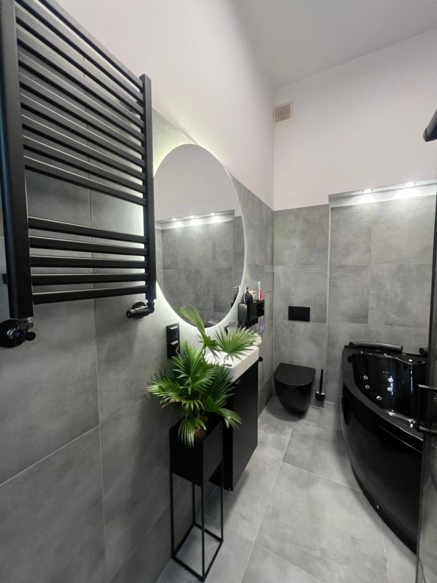 Loft W Centrum Z Jacuzzi Wrocław Kültér fotó