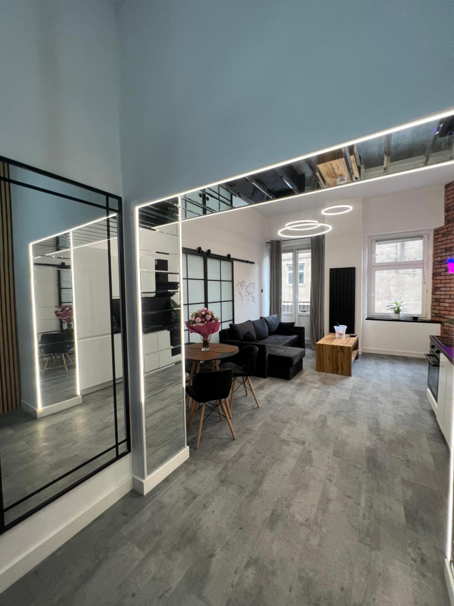 Loft W Centrum Z Jacuzzi Wrocław Kültér fotó