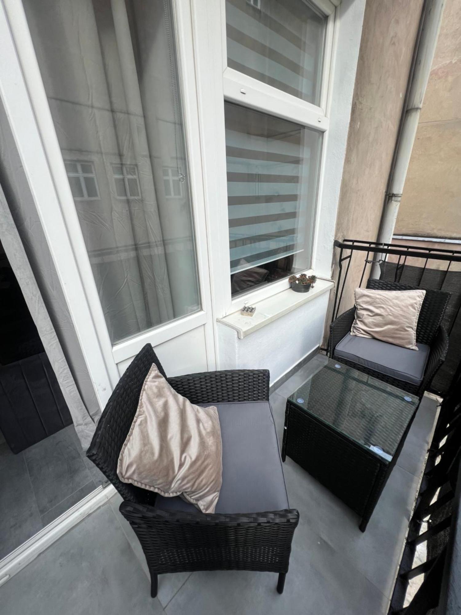 Loft W Centrum Z Jacuzzi Wrocław Kültér fotó